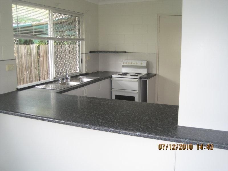 16 Hillview Road, Deeragun QLD 4818