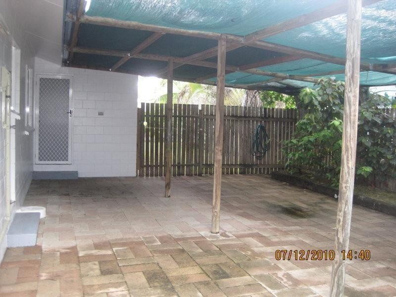 16 Hillview Road, Deeragun QLD 4818