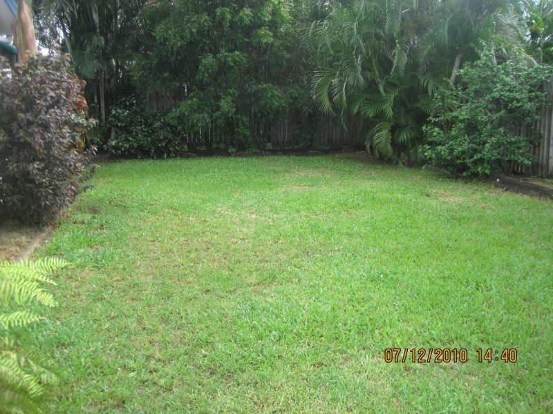 16 Hillview Road, Deeragun QLD 4818