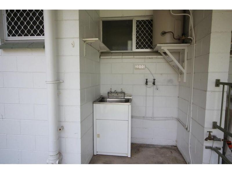 2/65 Howlett Street, Currajong QLD 4812