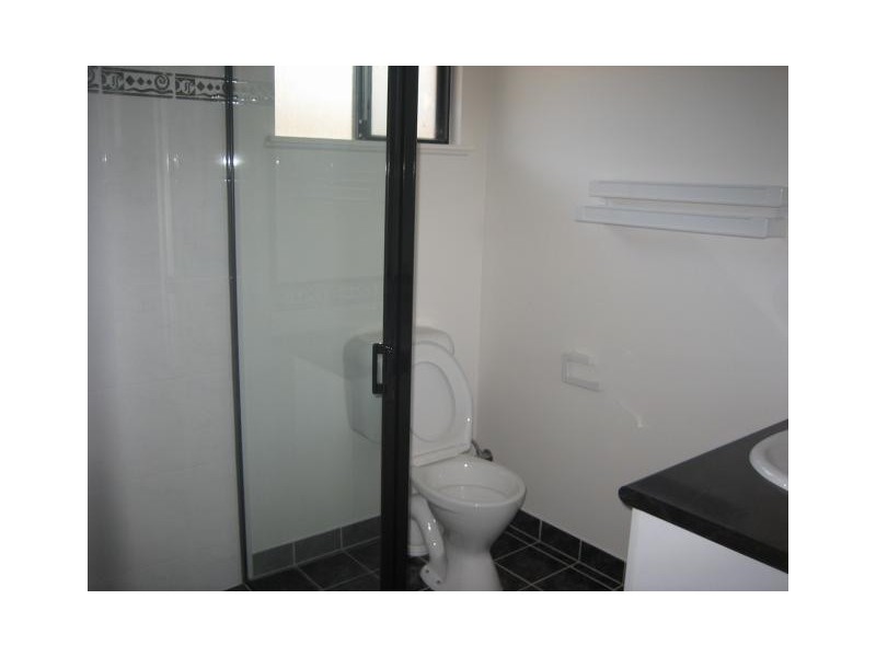 Bushland Beach QLD 4818