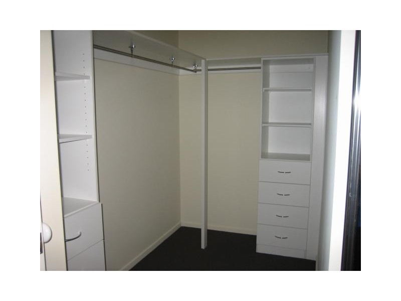 Bushland Beach QLD 4818