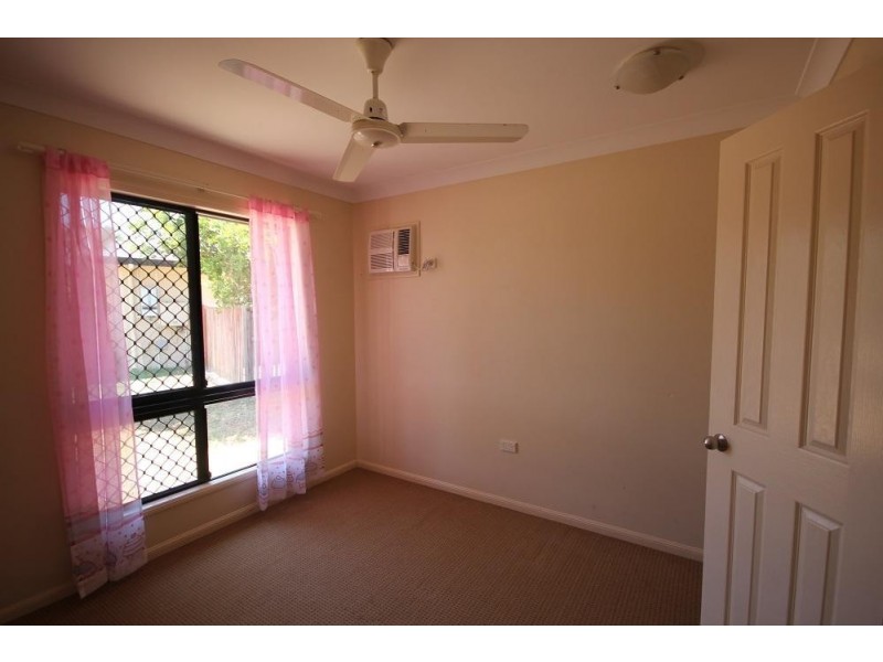 5 Gernika Court, Bushland Beach QLD 4818