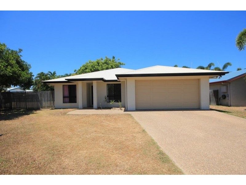 5 Gernika Court, Bushland Beach QLD 4818