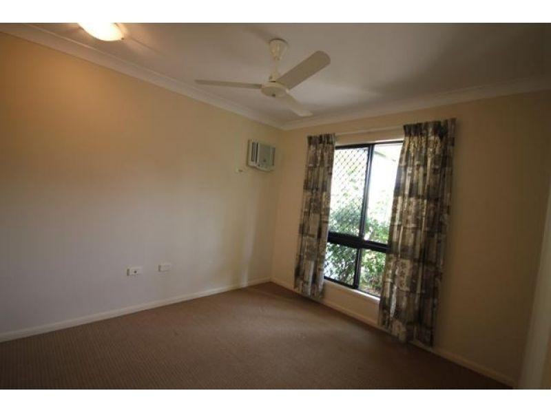 5 Gernika Court, Bushland Beach QLD 4818