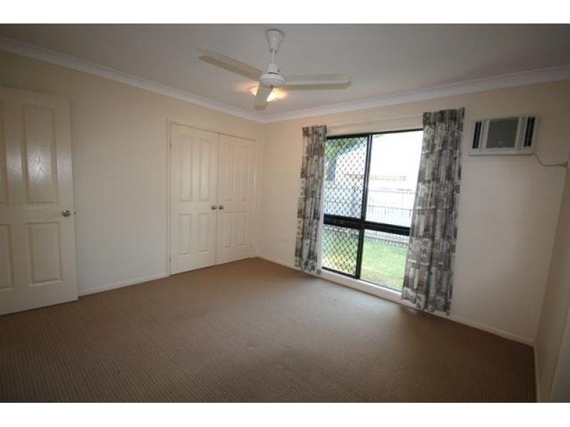 5 Gernika Court, Bushland Beach QLD 4818