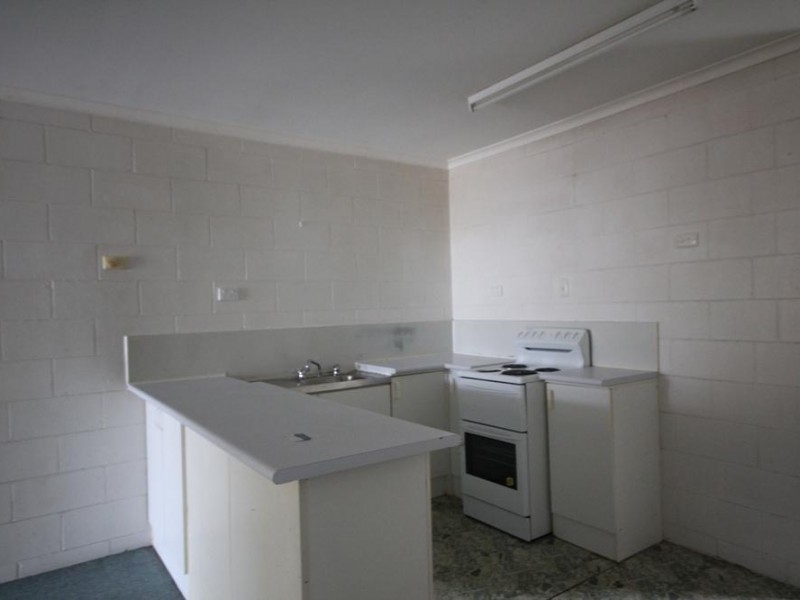 2/16 Dollview Avenue, Rasmussen QLD 4815