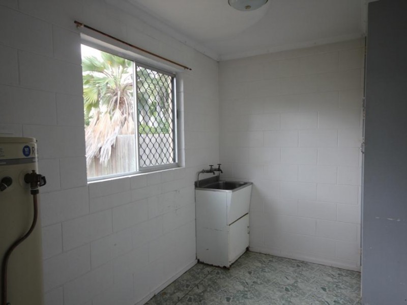 2/16 Dollview Avenue, Rasmussen QLD 4815