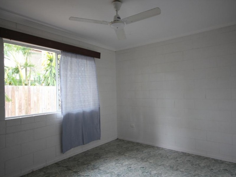 2/16 Dollview Avenue, Rasmussen QLD 4815