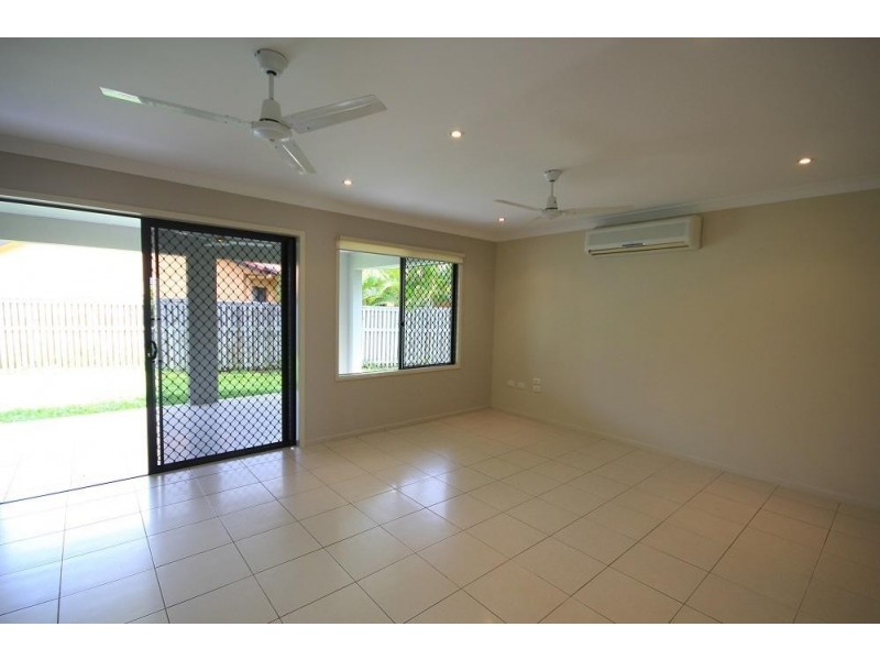 11 Bronte Court, Bushland Beach QLD 4818