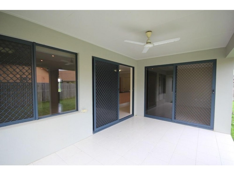 11 Bronte Court, Bushland Beach QLD 4818