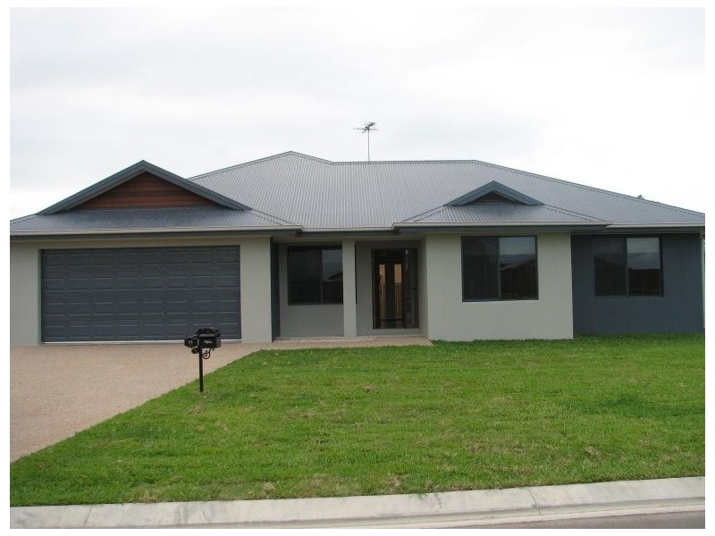 Bushland Beach QLD 4818