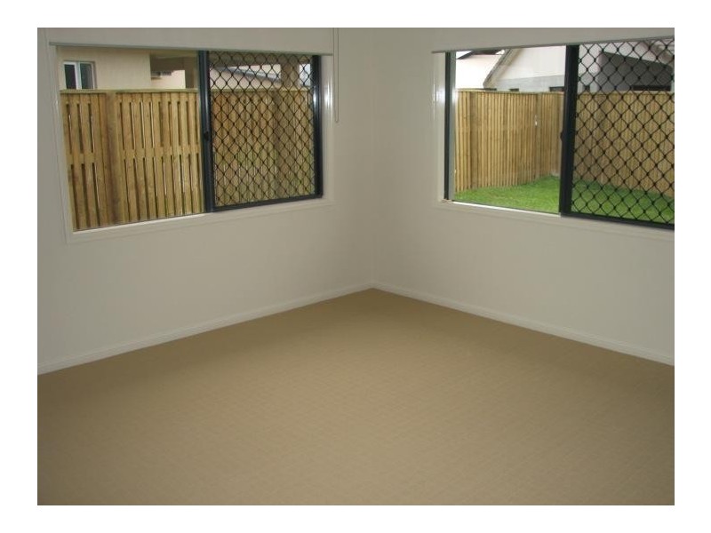 Bushland Beach QLD 4818