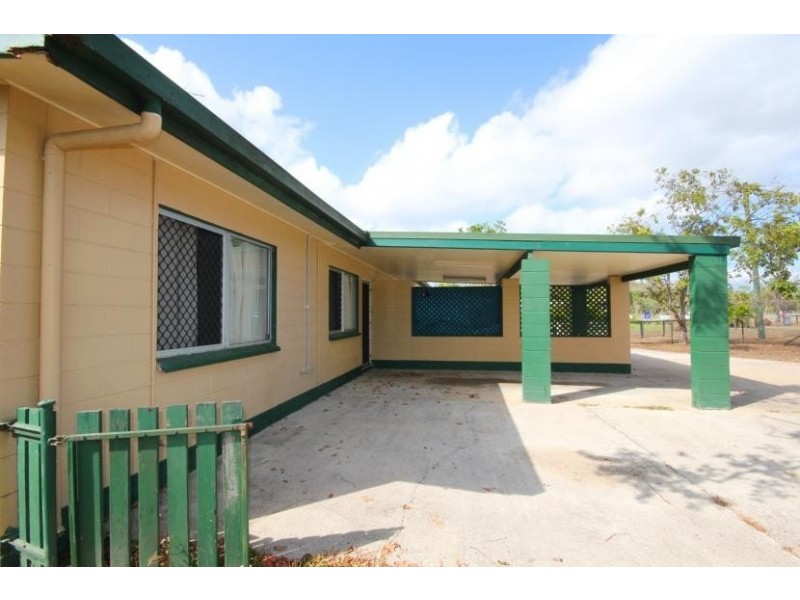 2/2 Griffey Street, Burdell QLD 4818