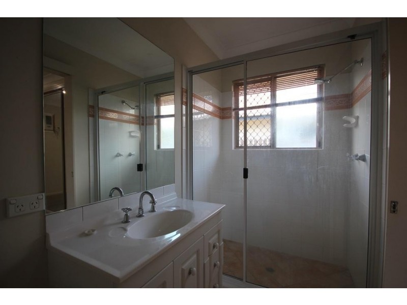 9 Pinnata Place, Kirwan QLD 4817