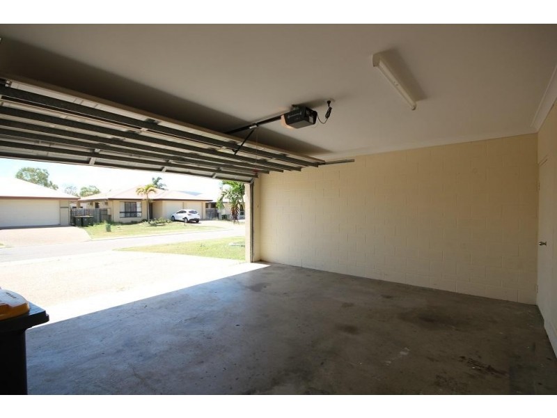 9 Pinnata Place, Kirwan QLD 4817