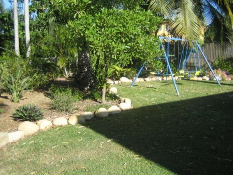 48 Undarra Avenue, Cranbrook QLD 4814