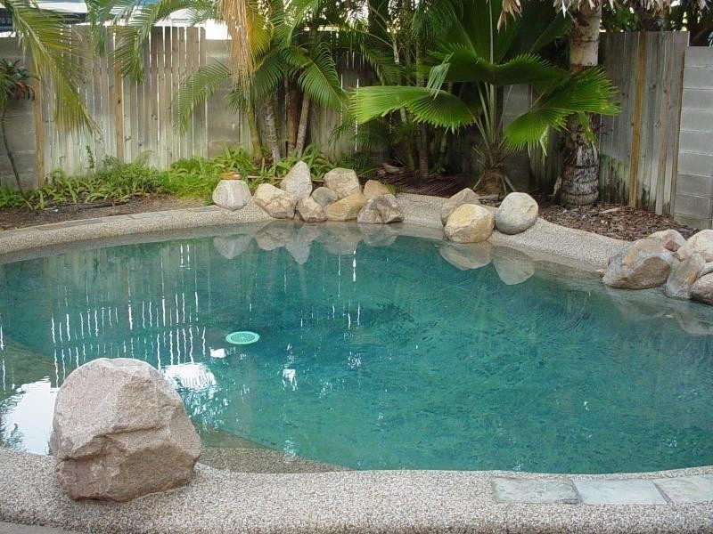 4/139 Eyre Street, North Ward QLD 4810