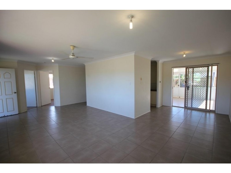 19 Joshua Crescent, Bushland Beach QLD 4818