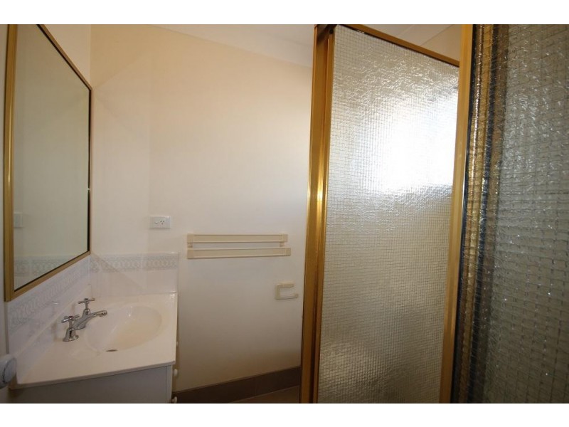 19 Joshua Crescent, Bushland Beach QLD 4818