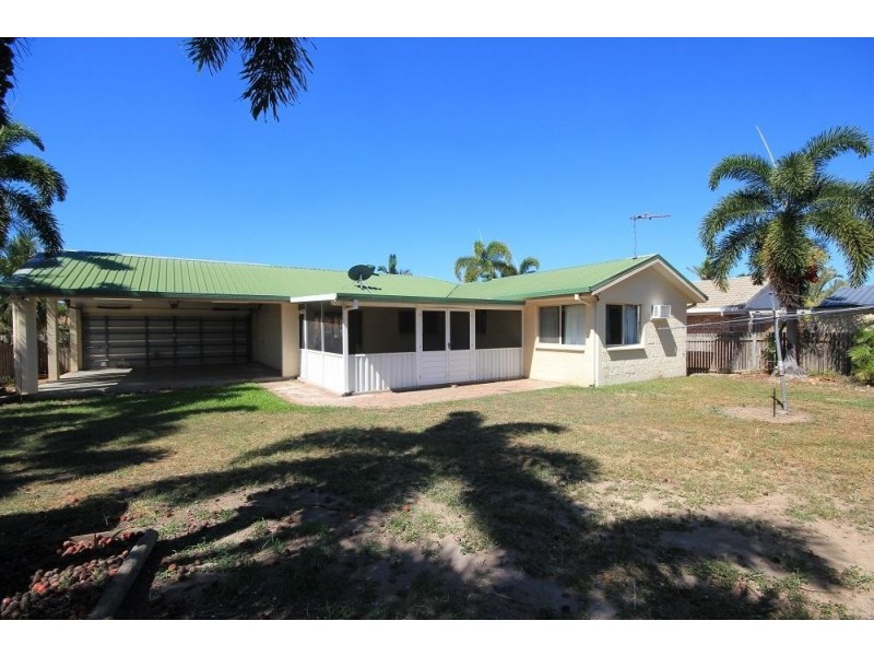 19 Joshua Crescent, Bushland Beach QLD 4818