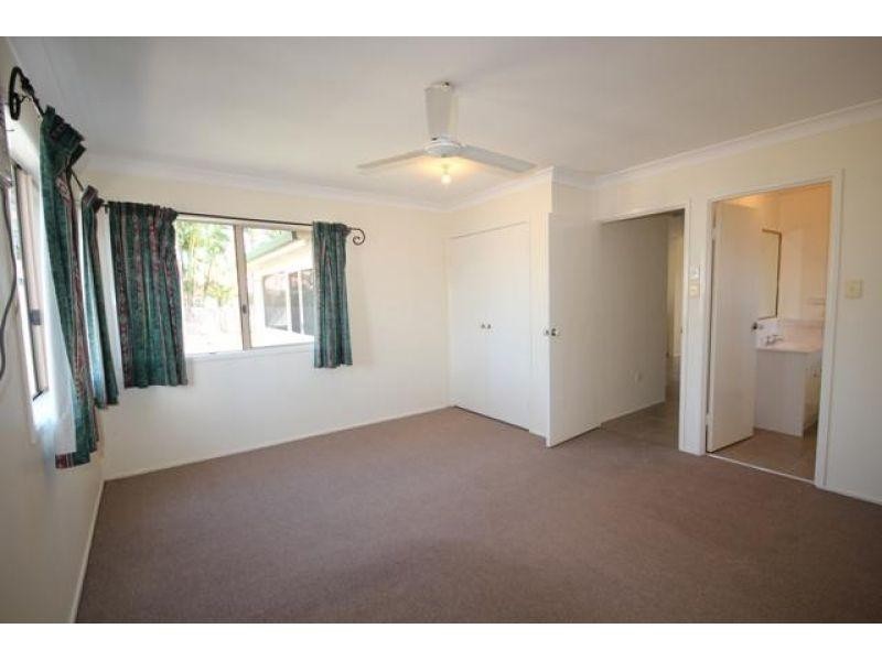 19 Joshua Crescent, Bushland Beach QLD 4818