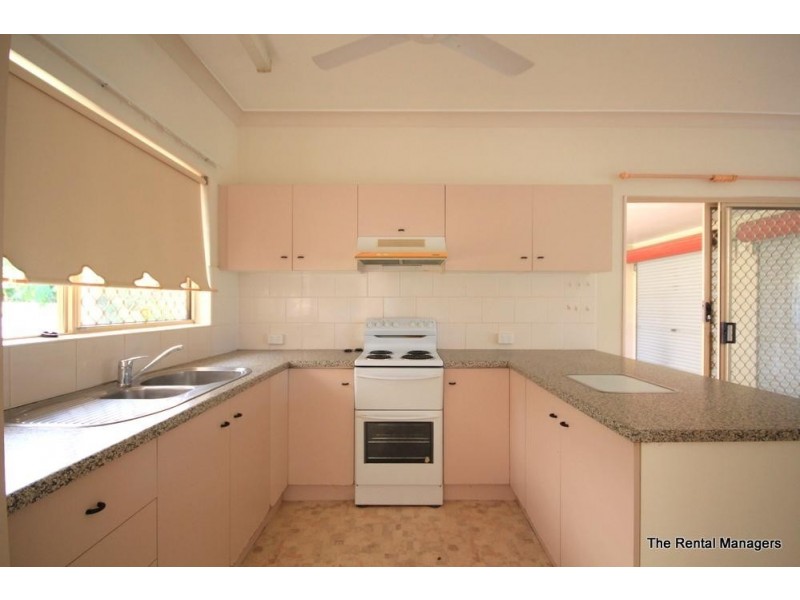 4 Pearl Court, Deeragun QLD 4818