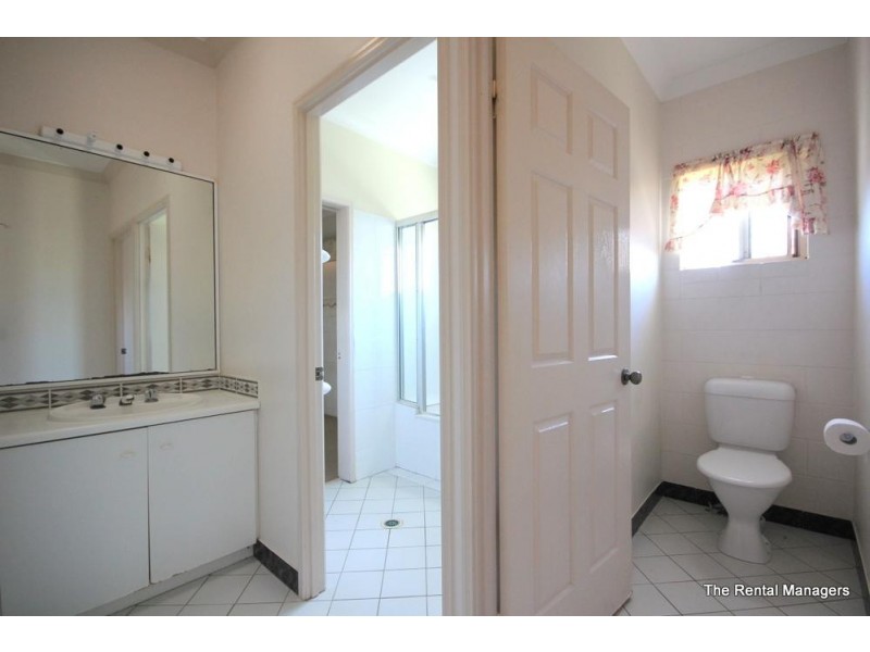 4 Pearl Court, Deeragun QLD 4818