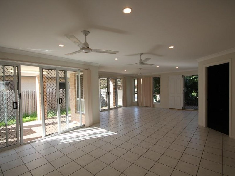 72 Phoenix Parade, Kirwan QLD 4817