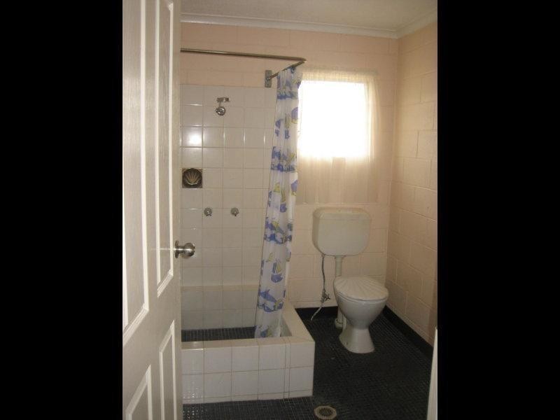 2/49 Punari Street, Currajong QLD 4812