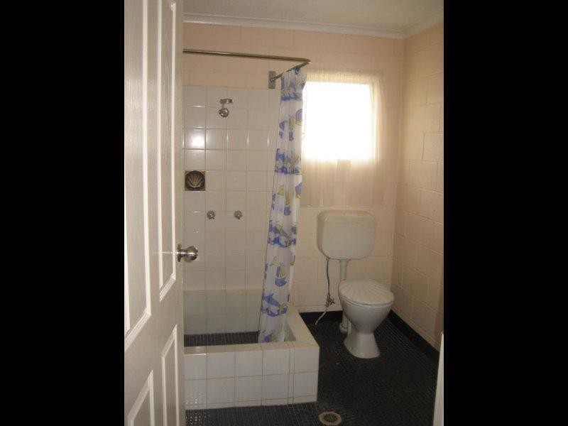 2/49 Punari Street, Currajong QLD 4812