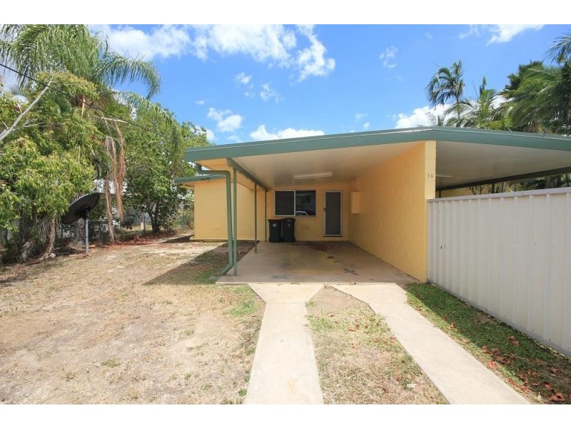 1/16 Dollview Avenue, Rasmussen QLD 4815