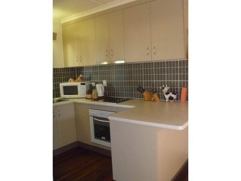 10 Weela Street, Cranbrook QLD 4814