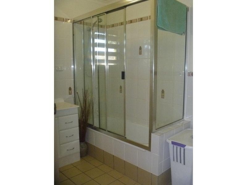 10 Weela Street, Cranbrook QLD 4814