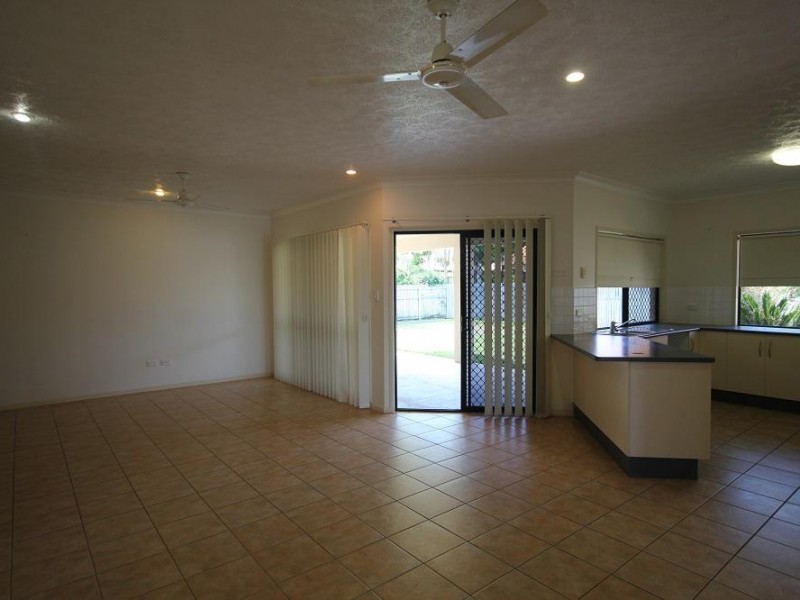 11 Bamboo Court, Mount Louisa QLD 4814