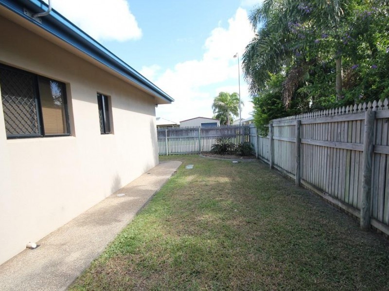 11 Bamboo Court, Mount Louisa QLD 4814