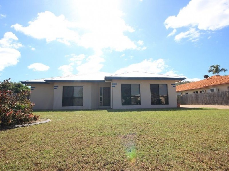 11 Bamboo Court, Mount Louisa QLD 4814