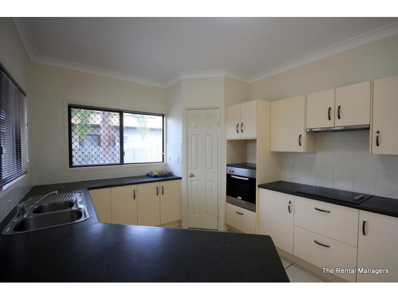 7 Eungella Court, Bushland Beach QLD 4818