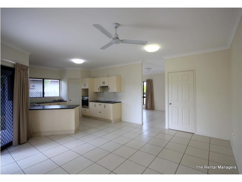 7 Eungella Court, Bushland Beach QLD 4818