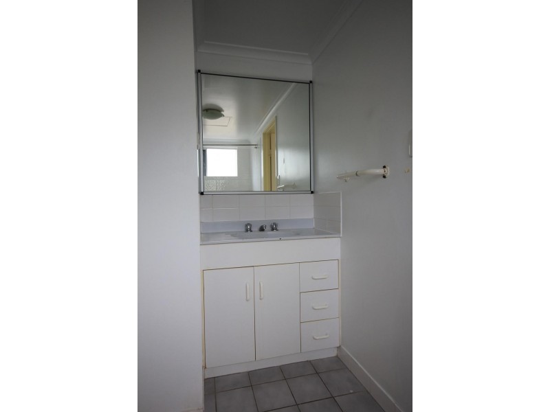 2/29 Quinn Street, Rosslea QLD 4812