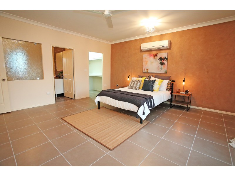 8 Slaytons Road, Jensen QLD 4818