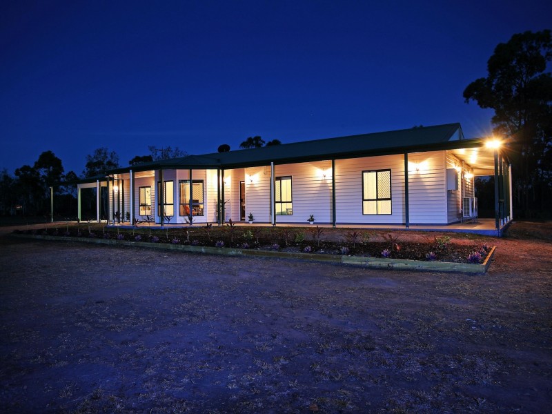 8 Slaytons Road, Jensen QLD 4818