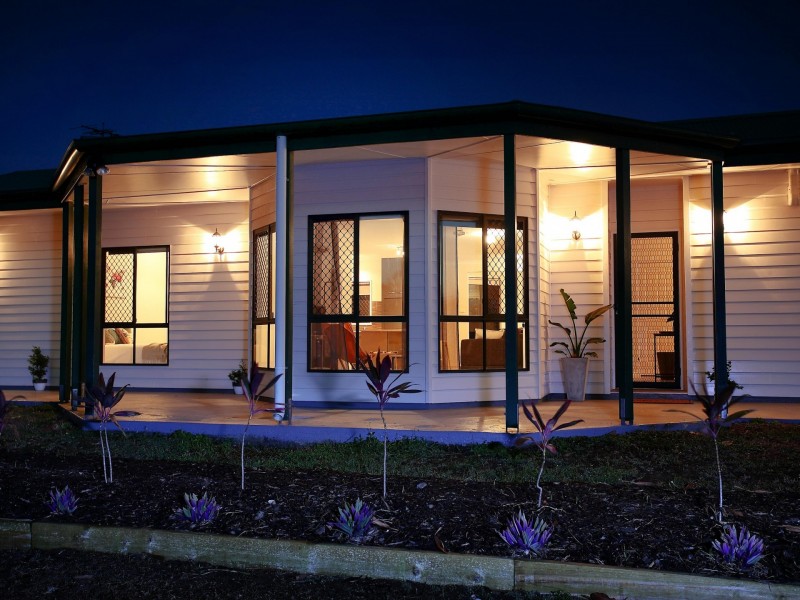 8 Slaytons Road, Jensen QLD 4818