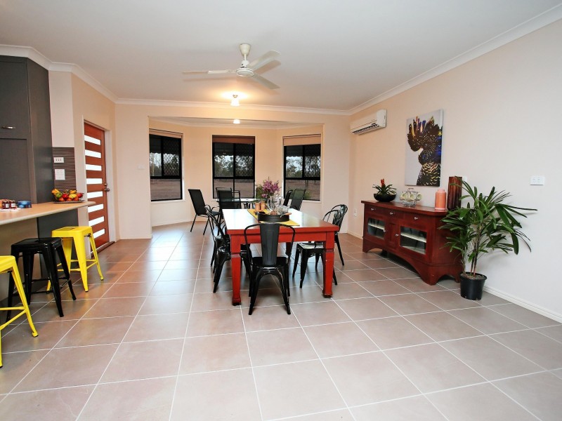 8 Slaytons Road, Jensen QLD 4818