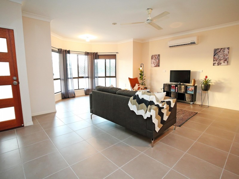 8 Slaytons Road, Jensen QLD 4818