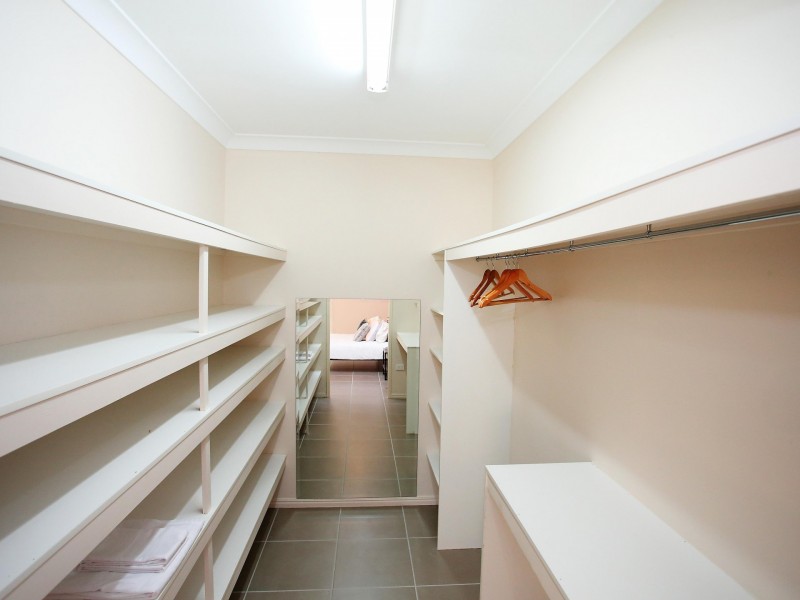 8 Slaytons Road, Jensen QLD 4818