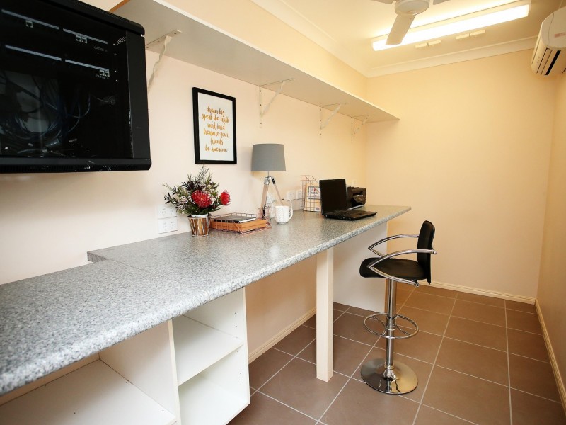 8 Slaytons Road, Jensen QLD 4818