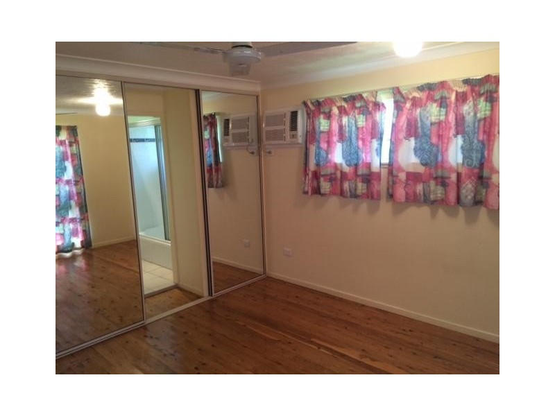 8 Simonsen Court, Kelso QLD 4815