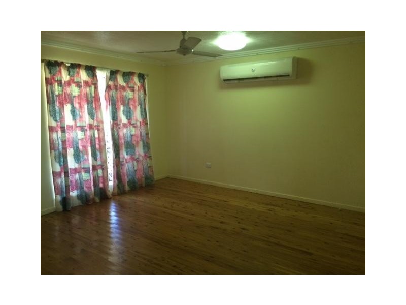 8 Simonsen Court, Kelso QLD 4815