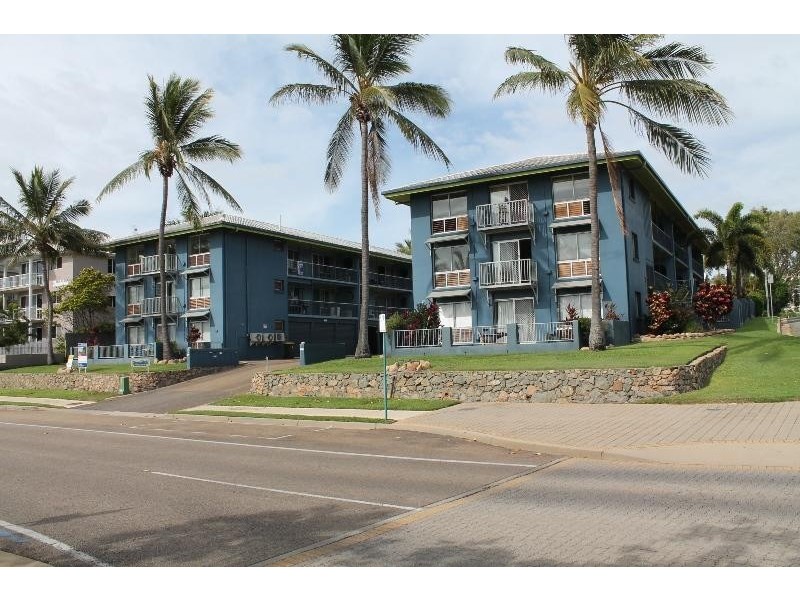 12/108-109 The Strand, North Ward QLD 4810